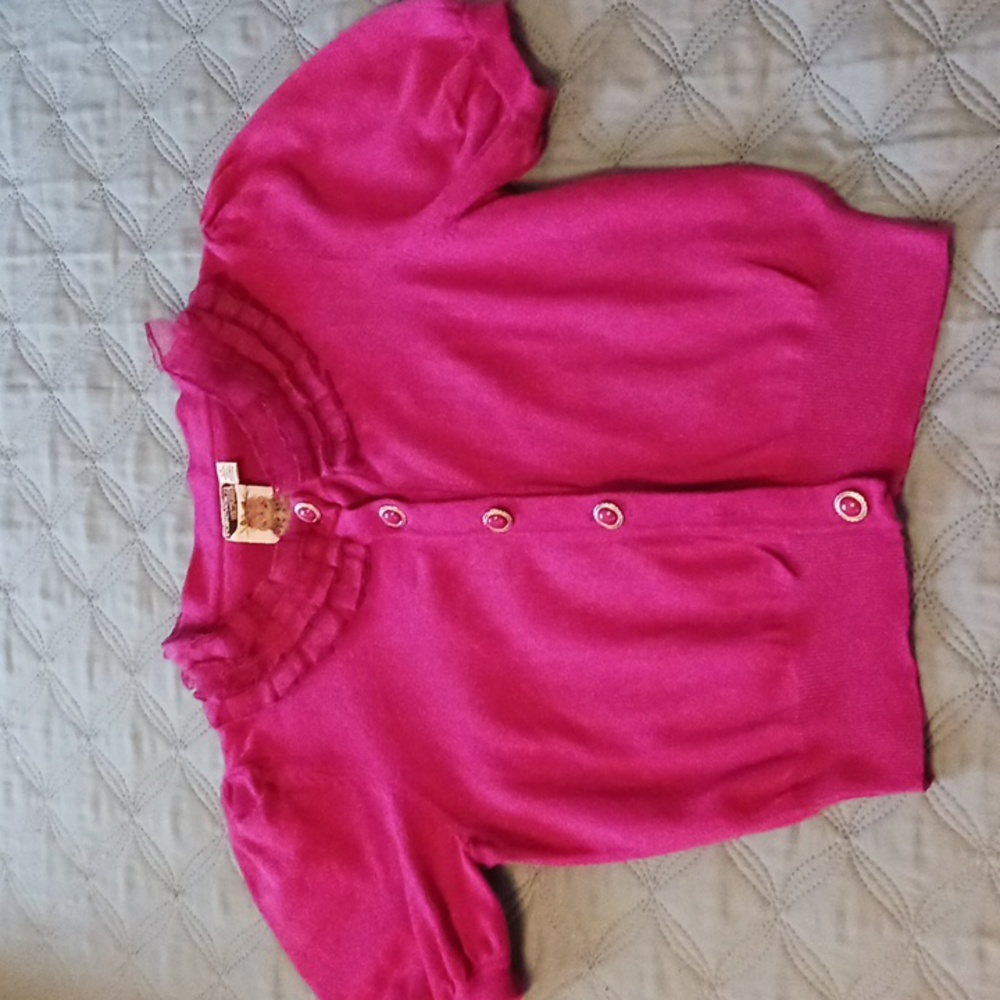 FOREVER 21 teen sweater, size LG  in berry. 79% cotton and 21% nylon.